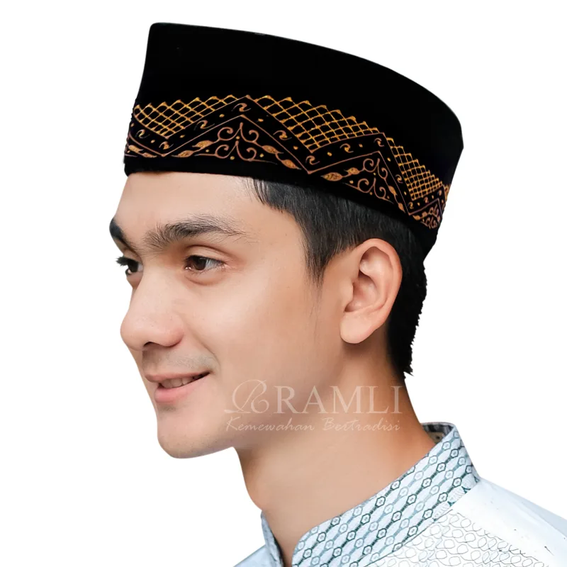 Ramli Songkok Lukis Swastika Gold AC Tinggi 9