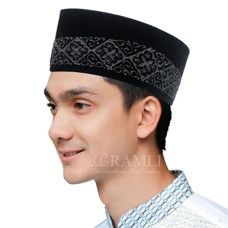 Ramli Songkok Lukis Black Dawood AC Tinggi 9
